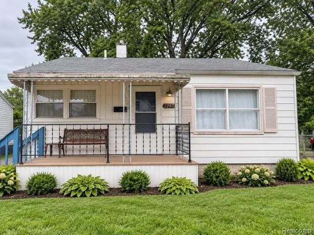 22401 Cunningham Avenue, Warren, MI 48091 - #1