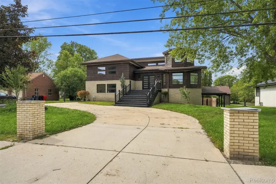 27507 Bell Road, Southfield, MI 48034 - #3
