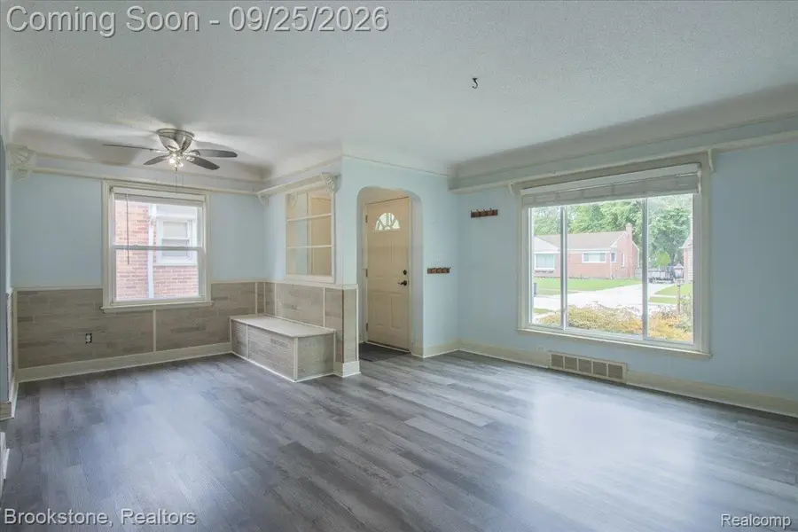 9648 Cavell Street, Livonia, MI 48150 - #2