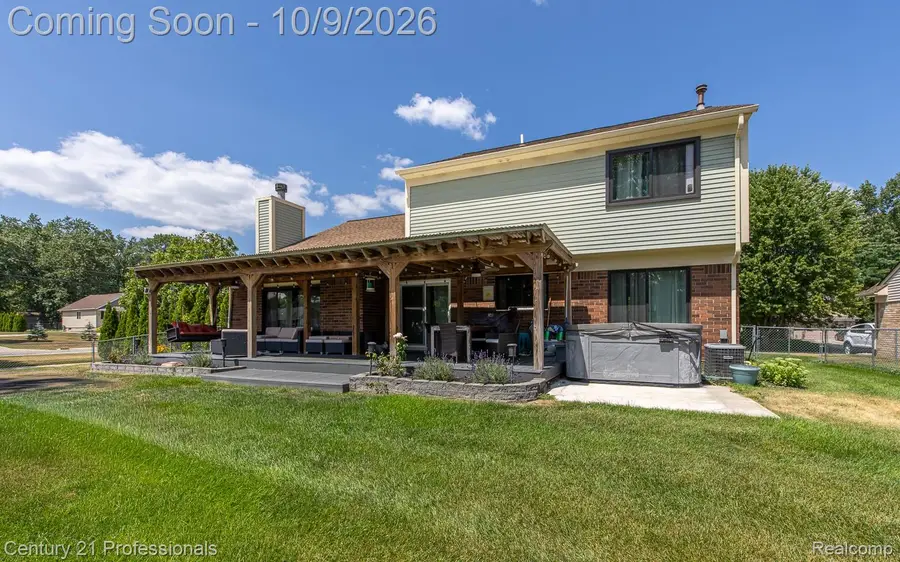 6993 York, Waterford, MI 48327 - #2