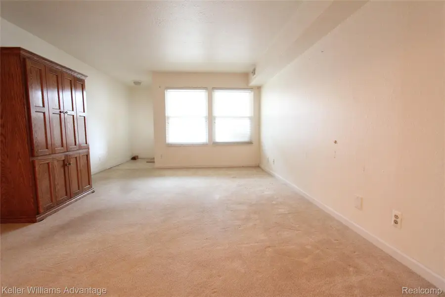 19280 Northridge Drive, Northville, MI 48167 - #2