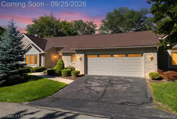 5388 Fairway Court, WestBloomfield, MI 48323
