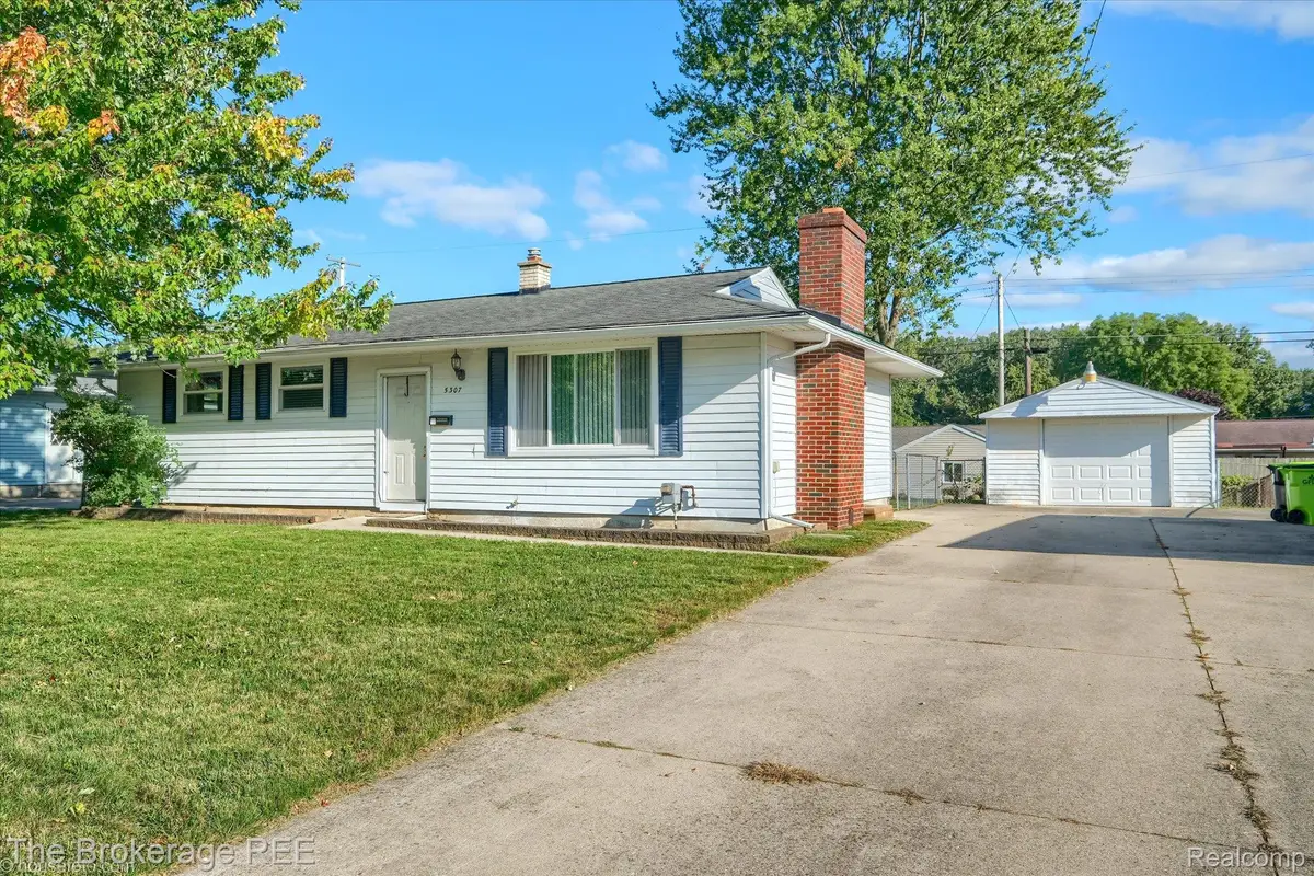 5307 Worchester Drive, Swartz Creek, MI 48473 - #1