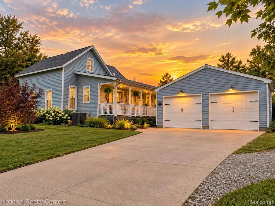 1417 E Wheeler Street, Midland, MI 48642 - #3
