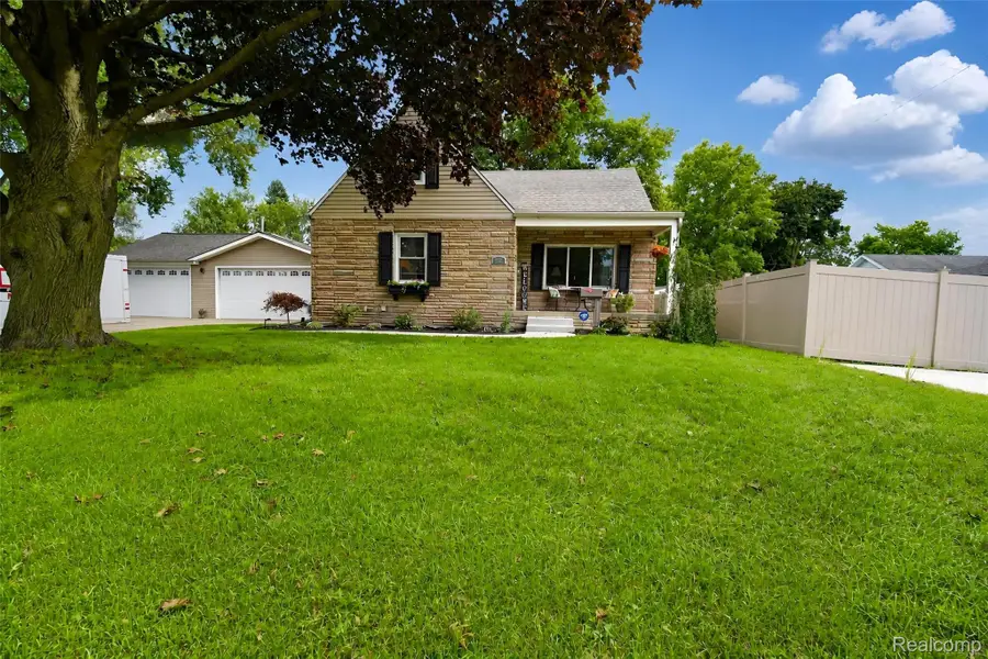 31215 Dawson Street, Garden City, MI 48135 - #2