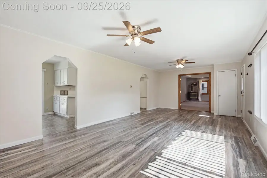 5153 Raymond Avenue, Burton, MI 48509 - #3