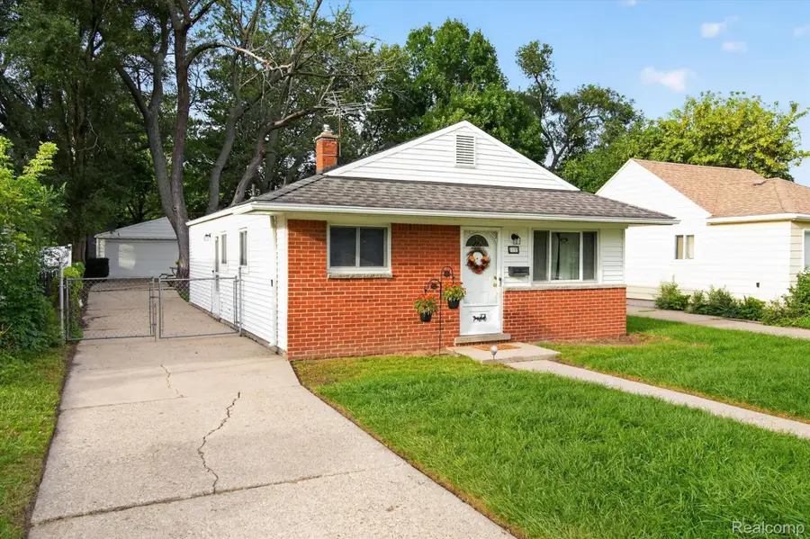 2199 Pearl Avenue, Warren, MI 48091 - #3
