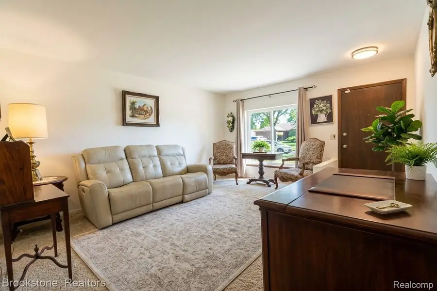 13751 Brougham Drive, Sterling Heights, MI 48312 - #2