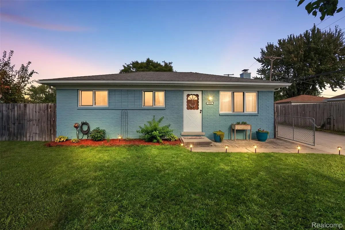 35038 Simon Drive, Clinton Township, MI 48035 - #1