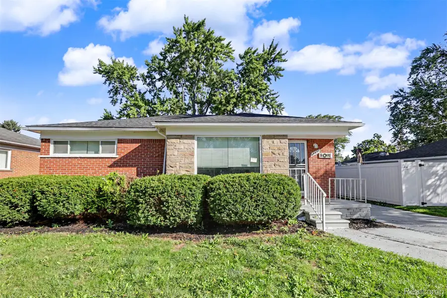 24936 Elmira, Redford, MI 48239 - #2