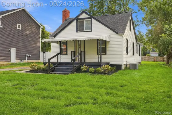 3135 Eastwood Drive, RochesterHills, MI 48309