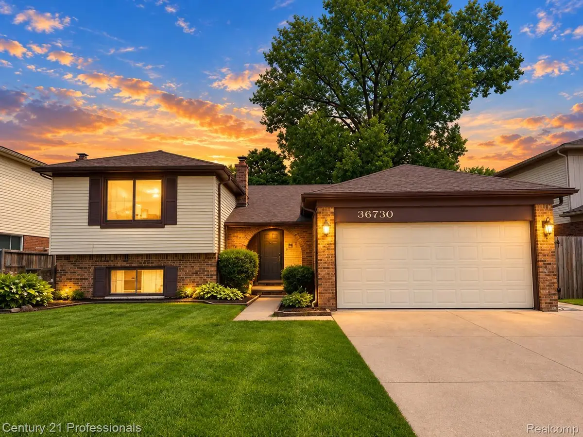 36730 Engleside Dr Drive, Sterling Heights, MI 48310 - #1