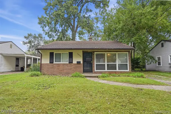 10400 Saratoga Street, OakPark, MI 48237