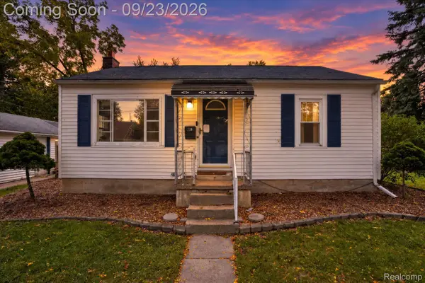 719 Poxson Avenue, Lansing, MI 48910
