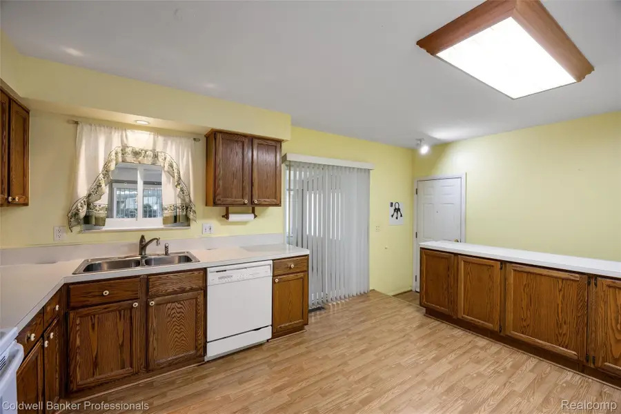 13323 Pomona Drive, Sterling Heights, MI 48312 - #3
