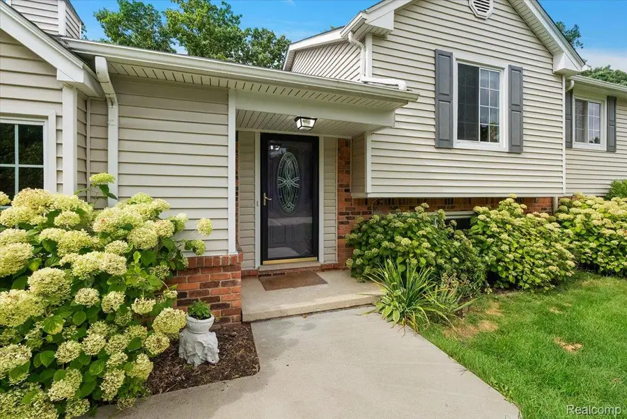 759 Kentucky Drive, Rochester Hills, MI 48307 - #3