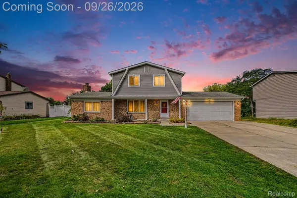 6101 Barker Drive, Waterford, MI 48329
