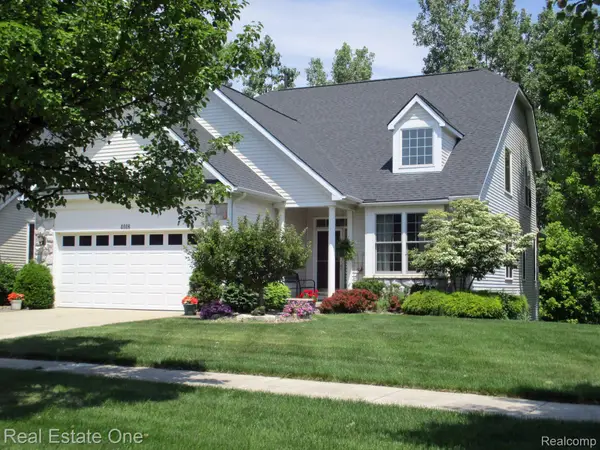 4018 Hillsdale Drive, AuburnHills, MI 48326