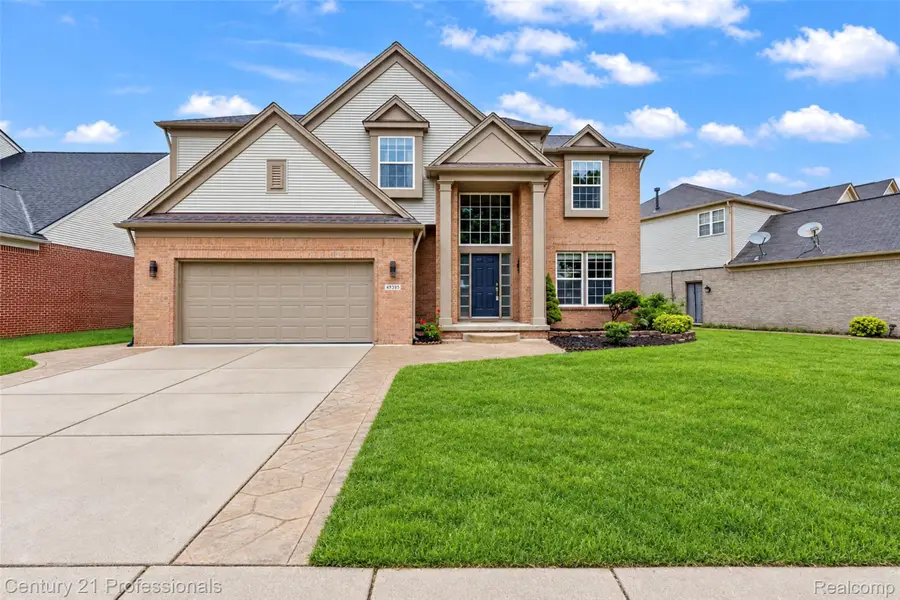 49385 Central Park E, Utica, MI 48317 - #2
