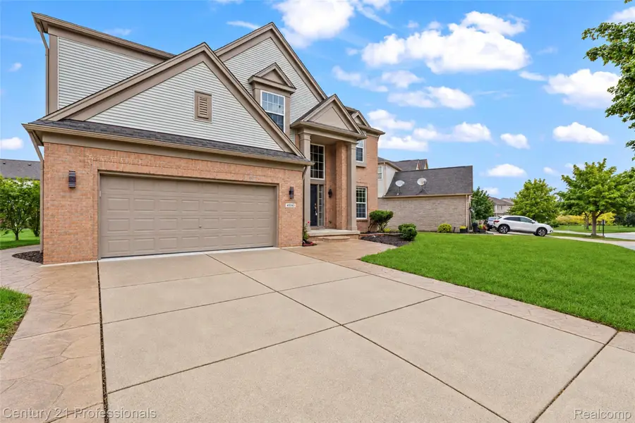 49385 Central Park E, Utica, MI 48317 - #3