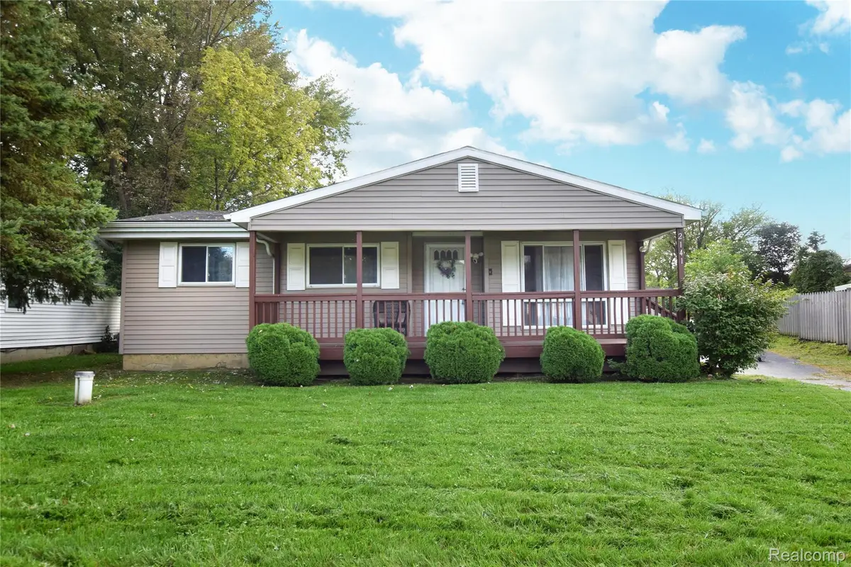 2141 Sandalwood Drive, Burton, MI 48519 - #1