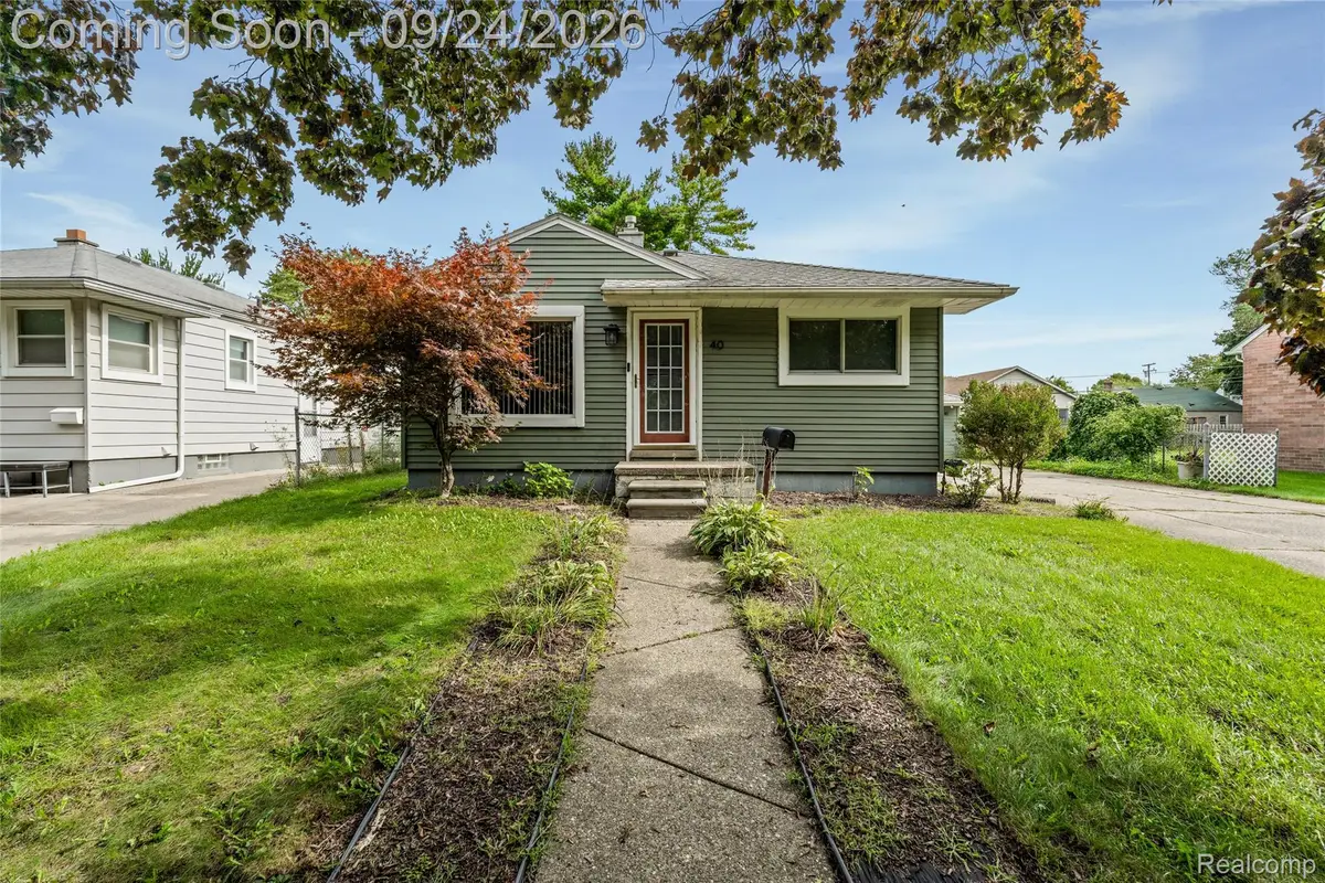 40 Dorothea Street, Mount Clemens, MI 48043 - #1