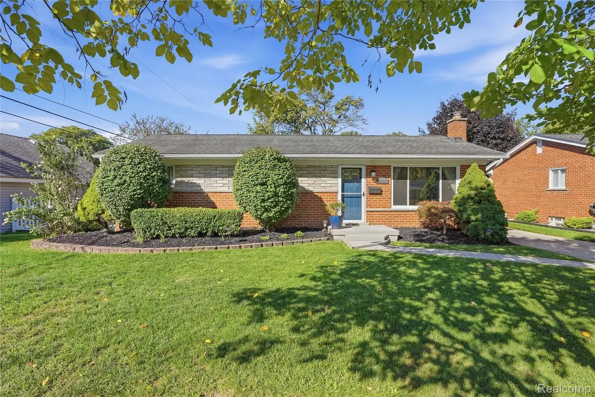14833 Fairfield Street, Livonia, MI 48154 - #1