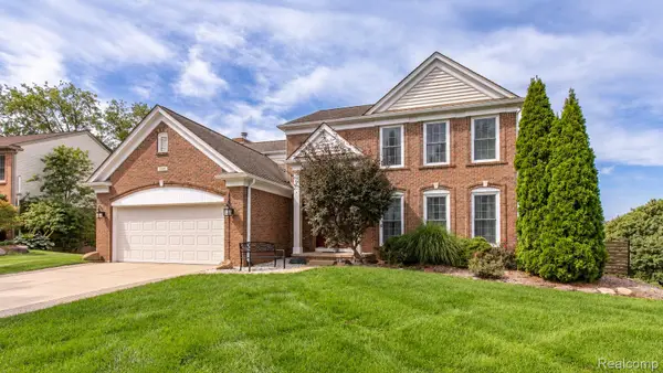 3664 Green Meadow Lane, LakeOrion, MI 48359