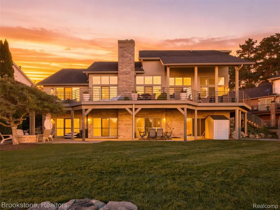 2613 Cove Bay Drive, Waterford, MI 48329 - #2