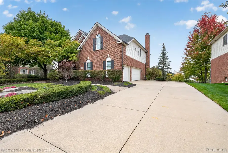 15838 Spyglass Drive, Northville, MI 48168 - #2