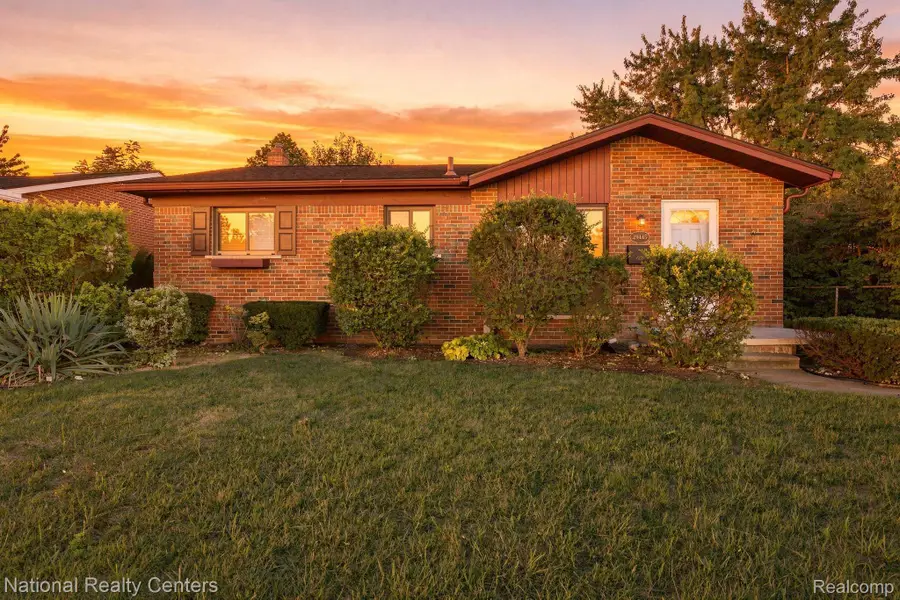 29435 Spoon Avenue, Madison Heights, MI 48071 - #2