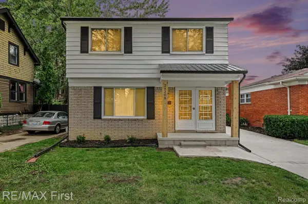 28208 Rockwood Street, StClairShores, MI 48081