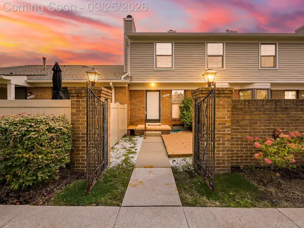 31008 Country Bluff, FarmingtonHills, MI 48331