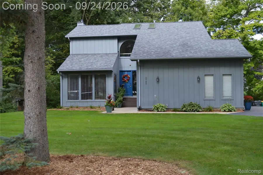 4789 Curtis Lane, Clarkston, MI 48346 - #3