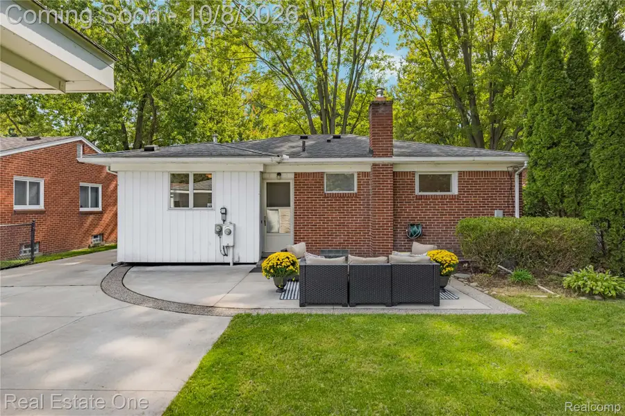 424 W La Salle Avenue, Royal Oak, MI 48073 - #2