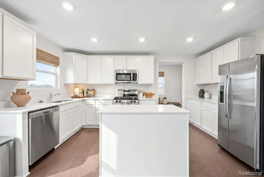 4089 Heritage Square Drive, Howell, MI 48843 - #2