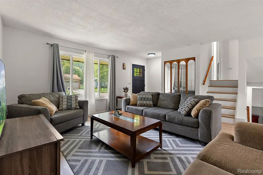 1205 Hampshire Drive, Canton, MI 48188 - #2