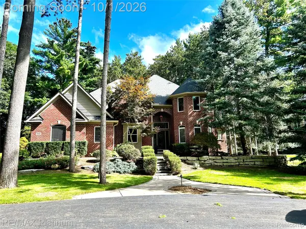 5431 Arbor Bay Drive, Brighton, MI 48116
