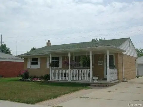 22065 Silver Creek Lane, Rockwood, MI 48173