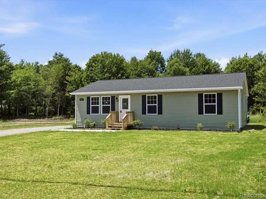 2941 Beach Road, Port Huron, MI 48060 - #3