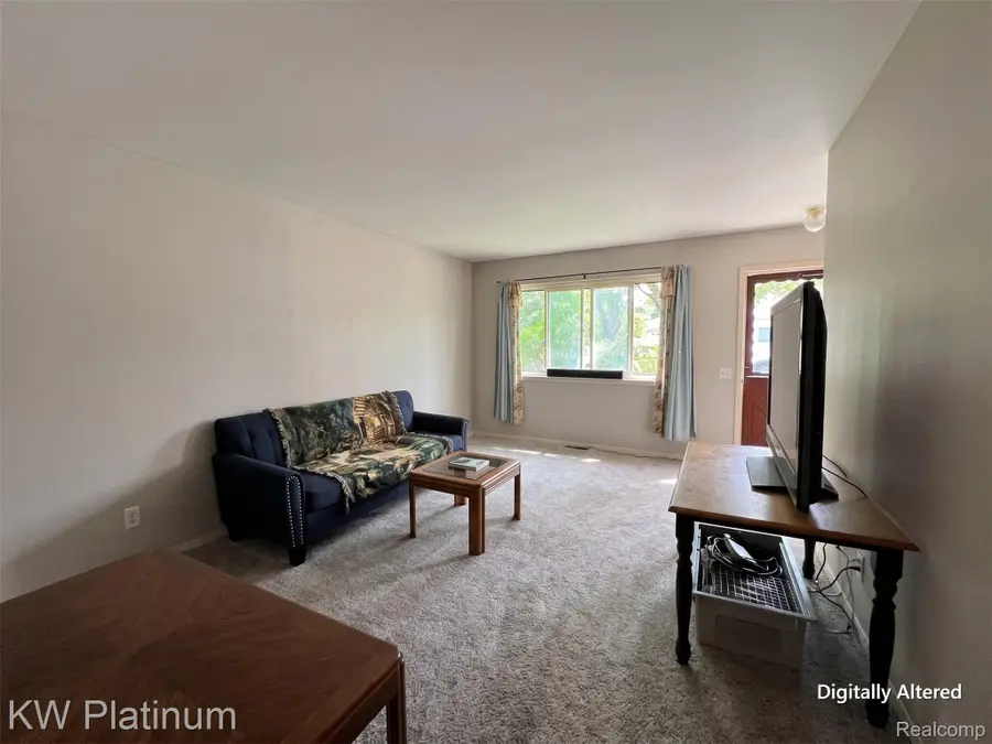 13310 Saint Andrews Avenue, Warren, MI 48089 - #2