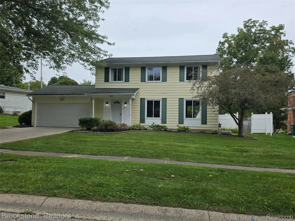 422 Old Mill Drive, Flushing, MI 48433 - #1
