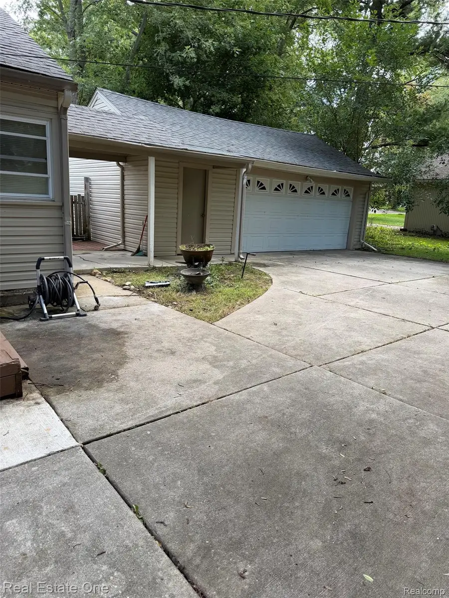 7311 Colony Drive Drive, West Bloomfield, MI 48323 - #2