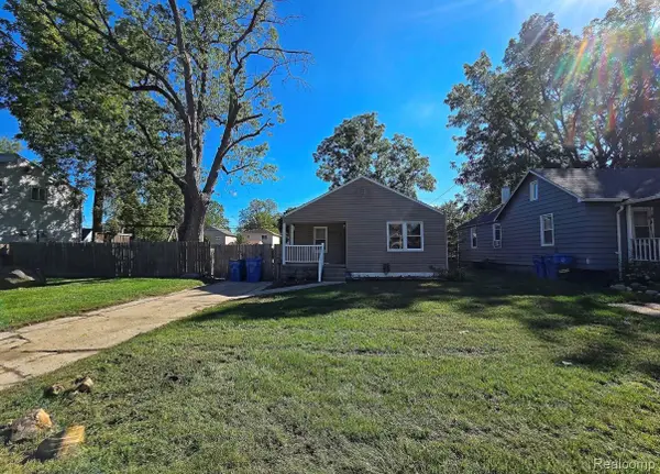 8280 Fenton Street, DearbornHeights, MI 48127
