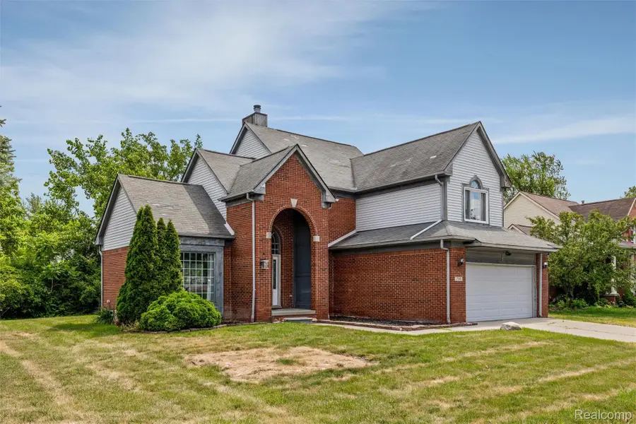 750 Clairpointe Woods Drive, Detroit, MI 48215 - #3