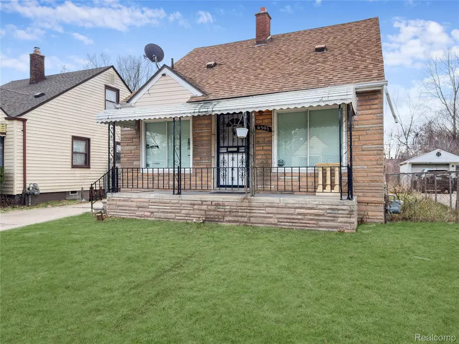 6395 Stahelin Avenue, Detroit, MI 48228 - #2