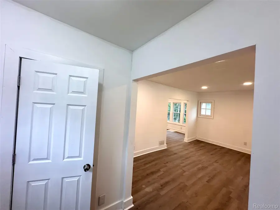 12048 Longview Street, Detroit, MI 48213 - #2