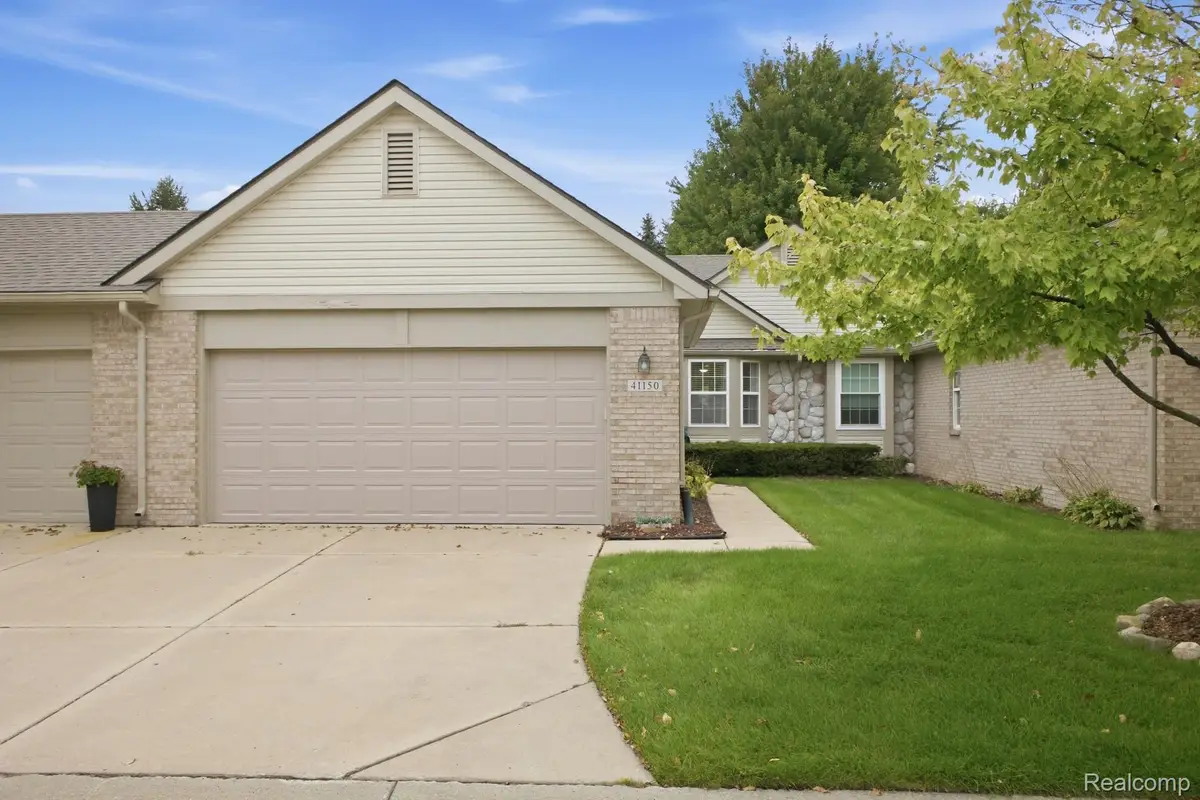 41150 Bermuda Drive, Sterling Heights, MI 48314 - #1