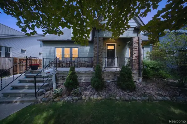 224 W Maplehurst Street, Ferndale, MI 48220