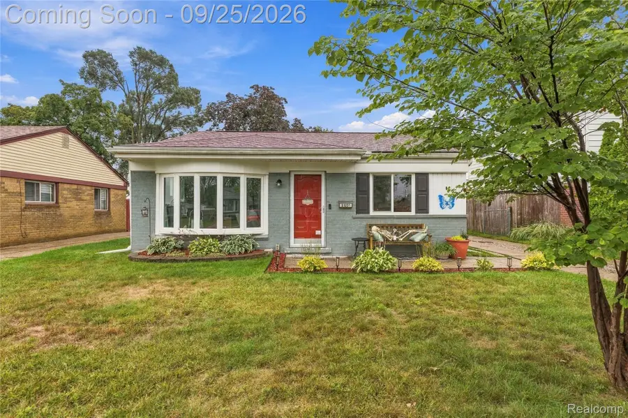 31231 Fernwood Street, Westland, MI 48186 - #2